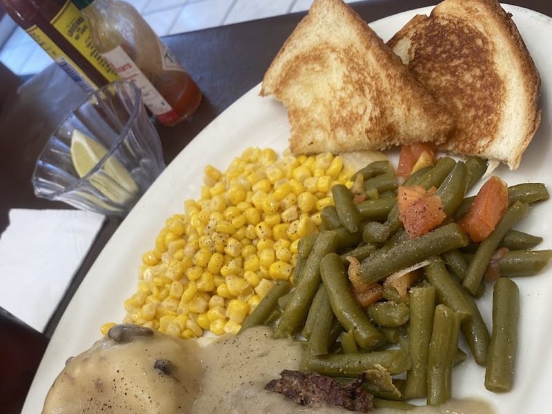 The Hut Diner food