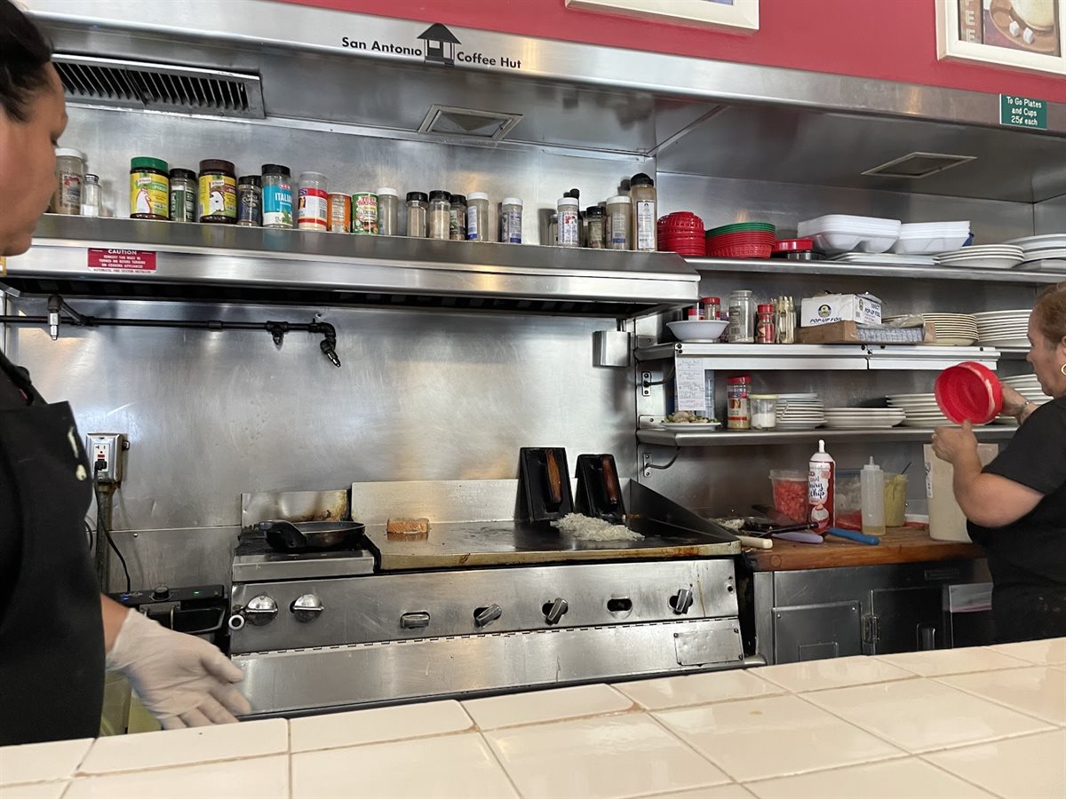 The Hut Diner